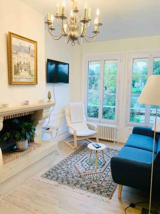 Maison De Charme Avec Vue Sur Chateau ปิแอร์ฟงด์ ภายนอก รูปภาพ