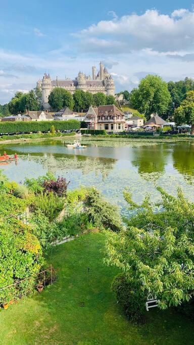 Maison De Charme Avec Vue Sur Chateau ปิแอร์ฟงด์ ภายนอก รูปภาพ
