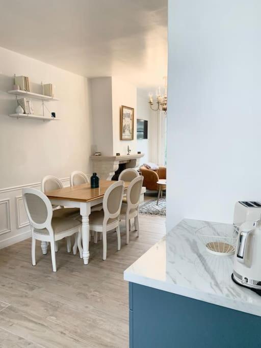 Maison De Charme Avec Vue Sur Chateau ปิแอร์ฟงด์ ภายนอก รูปภาพ